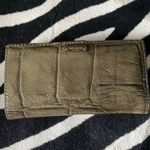 Katt Spade Olive Green Wallet 💚
